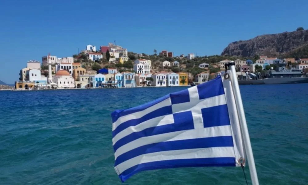 Οι παραλίες με τα πιο γαλανά νερά στον κόσμο: 5 ελληνικές στη λίστα - Ποια βρίσκεται στην κορυφή